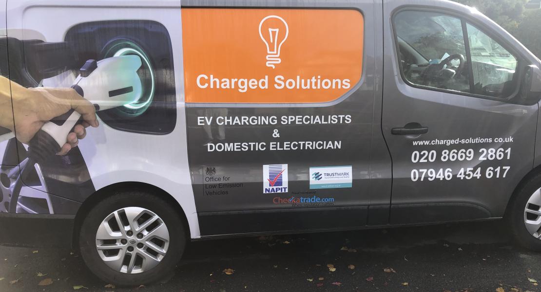 Charged Solutions van