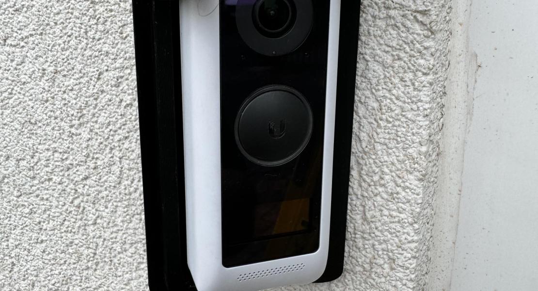 Video doorbell